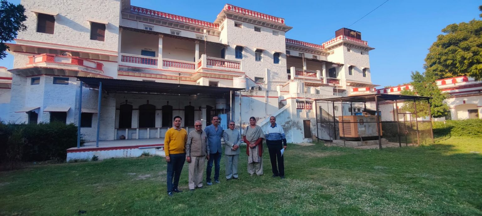 पूर्व छात्र परिषद की बैठक राजकीय महाविद्यालय में सम्पन्न ।